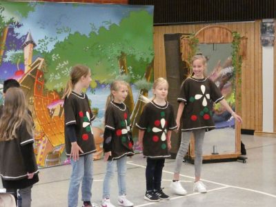 2022OperEsWarEinmal35